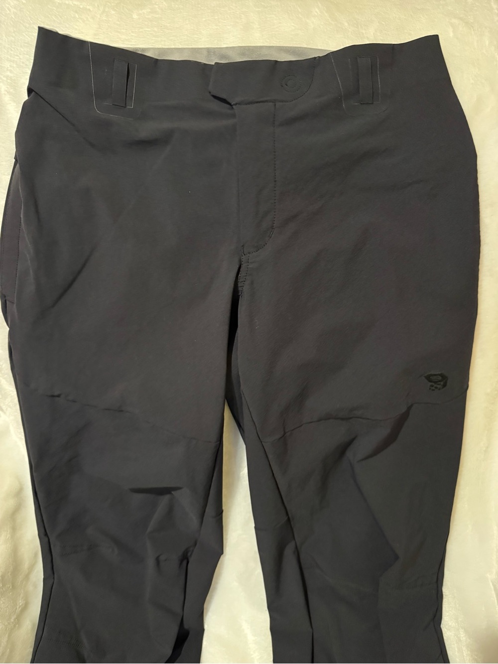 Fabulous find! Seriously comfy high performance outdoor pants size 4